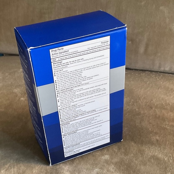 Men's ROGAINE 5% Minoxidil Unscented Foam Hair Regrowth - 3 Pack. Exp. 07/2026 - Picture 3 of 5